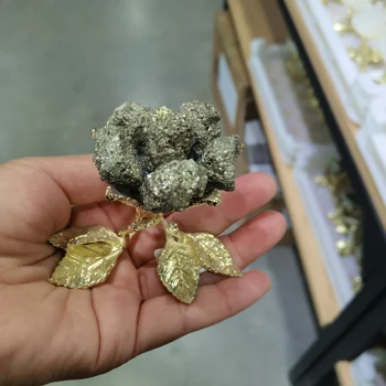 Качественный кристалл пирита ручной работы в форме резного цветка, полированный для украшения дома, подарок 1шт