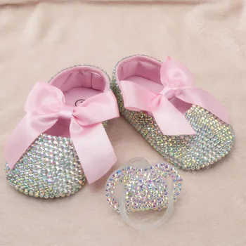 Кукольная обувь для малышей, инкрустация бриллиантами, Хлопковая мягкая подошва, обернутая розовым бантом, Эластичная лента, закрытая Удобная обувь для маленьких девочек